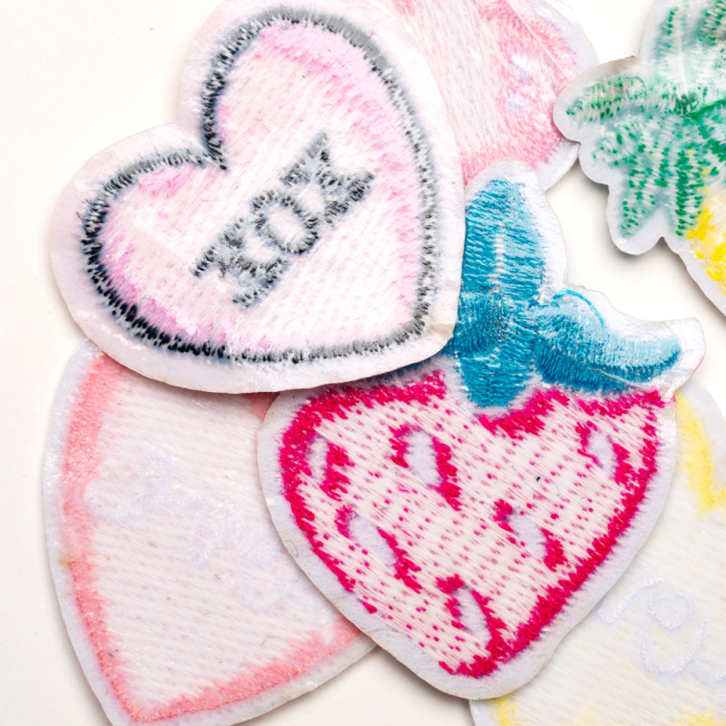 小型ラブピーチハート型コンピュータ刺繍スタンプイチゴパイナップルフルーツ刺繍布ステッカー自己粘着粘着パッチステッカー|undefined
