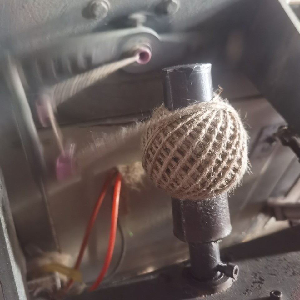 50 gramos de bola de hilo de cáñamo 100 gramos de bola de fibra de cáñamo envasado por separado cuerda de embalaje en una sola caja