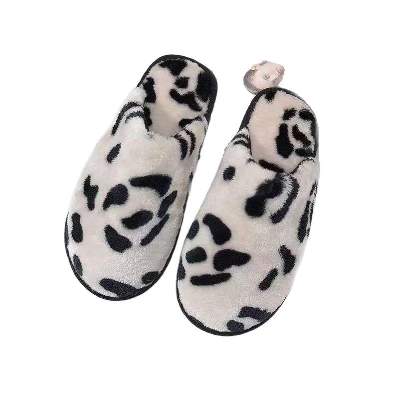 2025 invierno nuevas zapatillas caseras con suela suave y calentamiento de peluche, zapatos de algodón casuales de moda coreana de hadas