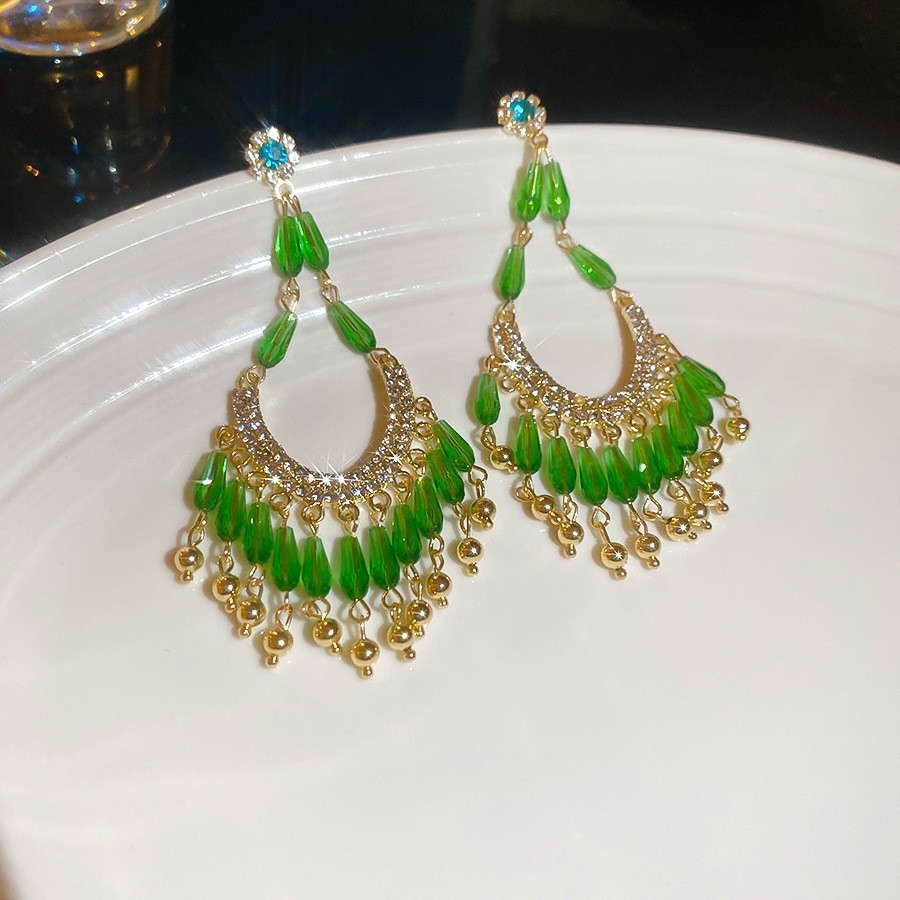 Pendientes de perlas de cristal de diamante de aguja de plata pendientes largos de lujo de Luz Retro europeo y americano pendientes dulces frescos de alto grado para mujeres