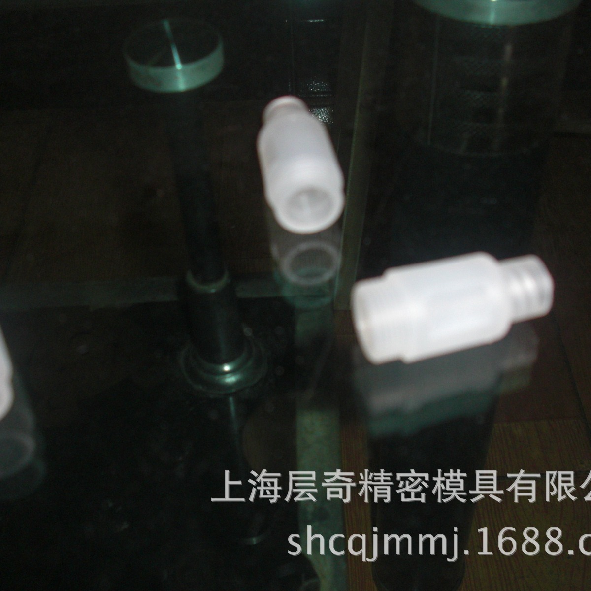 提供全自动瓶盖绞牙模具加工 塑料成型加工 成品组装 喷漆印刷