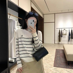 2025早秋新款女装条纹刺绣圆领长袖针织衫高级感时尚百搭气质毛衣