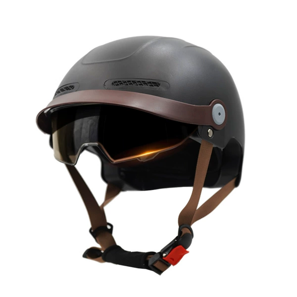 Black with brown -colored hat endoscopy tea color