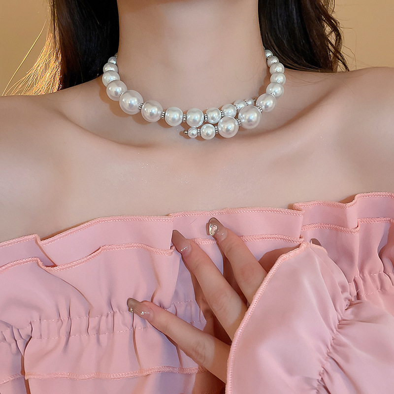 Collar de perla de tamaño exagerado, personalidad europea y americana, temperamento de nicho simple, ajuste de alta sensación para mujeres
