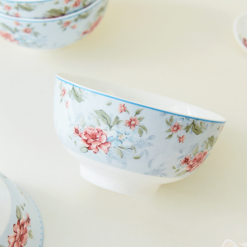 Flores románticas de alto valor de hueso de porcelana cubiertos cucharas de boda nuevo tazón de cerámica esmalte casero color anti-calor tazón de arroz