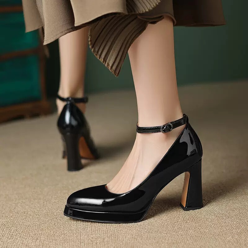 [Ran Jie Special Clearance No Return] Chengdu Women's Shoes New Pointed Thick High Heeled Waterproof Buckle Mary Jane