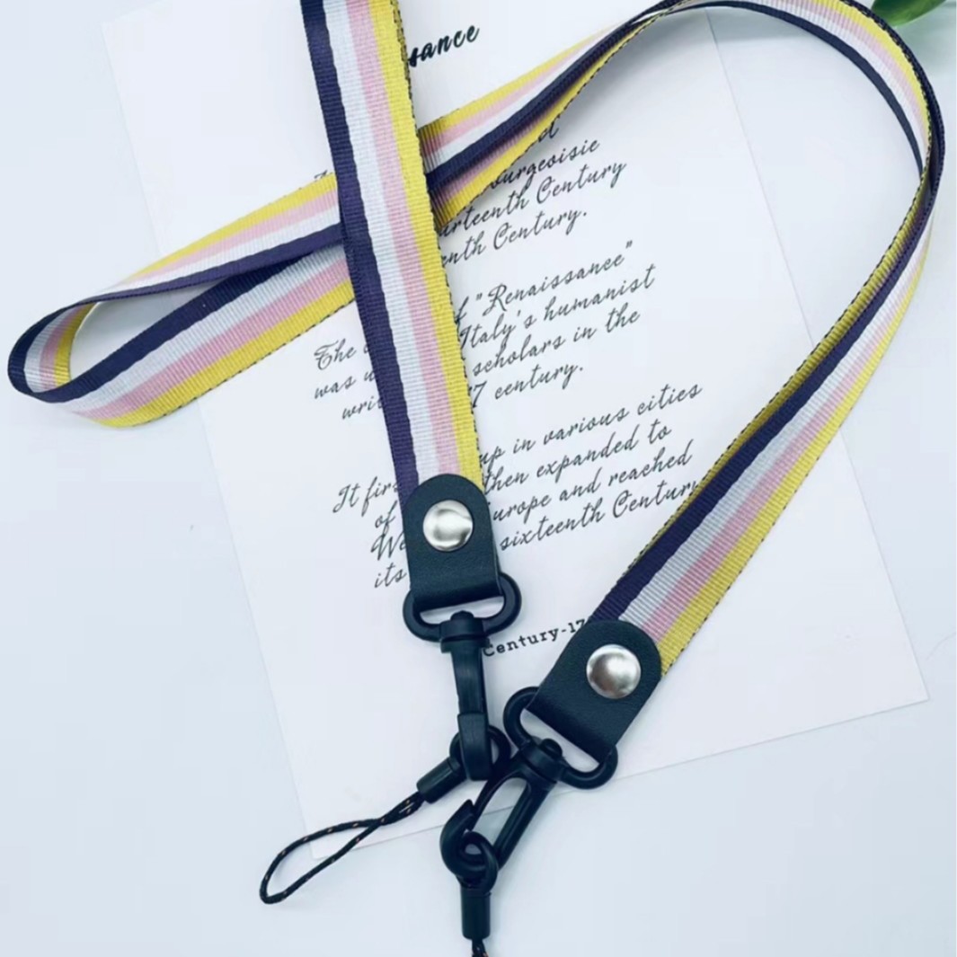 Verano nuevo en stock cordón a juego de color de cuatro colores corto teléfono móvil Halter cordón desmontable Arco Iris cuerda larga para hombres y mujeres