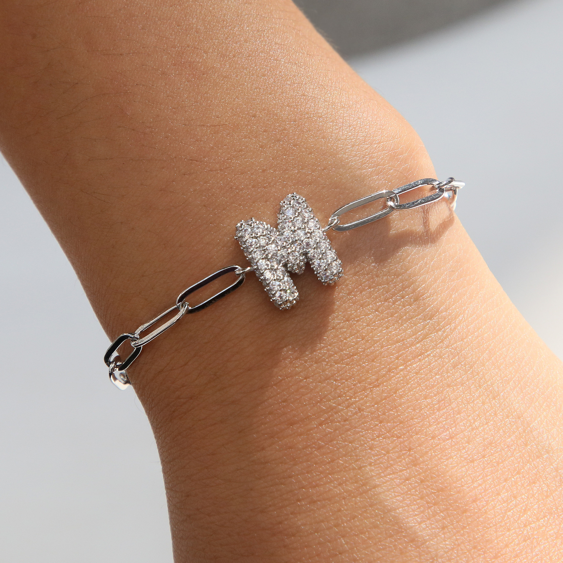 1 Piece Quantity Daily Occasion Copper Material Wholesale Jewelry Modern Style Classic Style Letter Copper Zircon Plating Bracelets