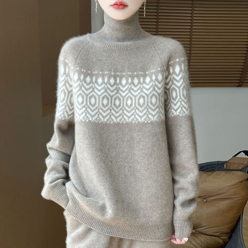 Women's High-End High-Neck Wool Sweater 100% Pure Wool Autumn/Winter New Embroidered Thick Warm Loose Knit Top