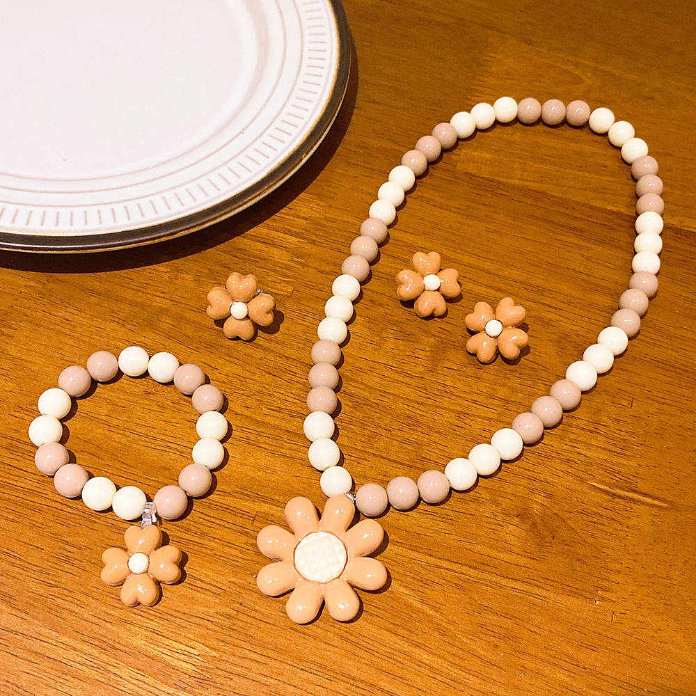 Fashion Cartoon Flower Arylic Resin Handmade Kidu0027S Pendant Necklace