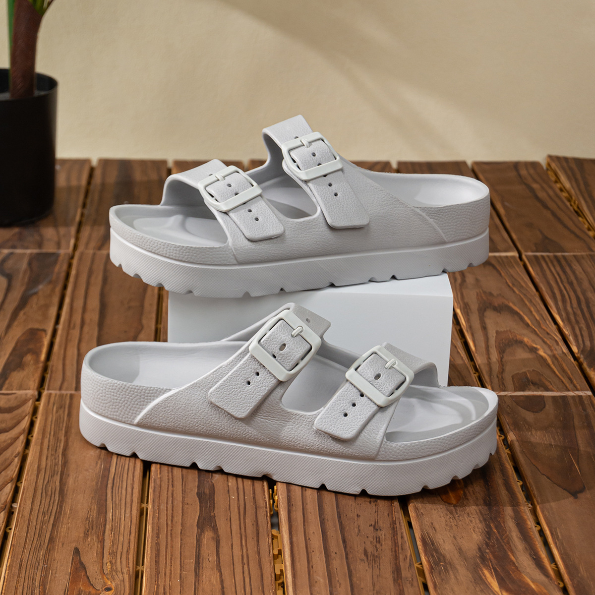 Nuevas zapatillas eva multicolores, sandalias de plataforma para mujer, antideslizantes de todo fósforo, cómodas sandalias y zapatillas de playa con hebilla ajustable