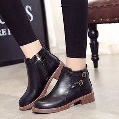 越境秋冬の新型マーティンブーツの女性の低ヒールのベルトのバックルのショートブーツの女性の大きいサイズの外国貿易の女性の靴の卸売り