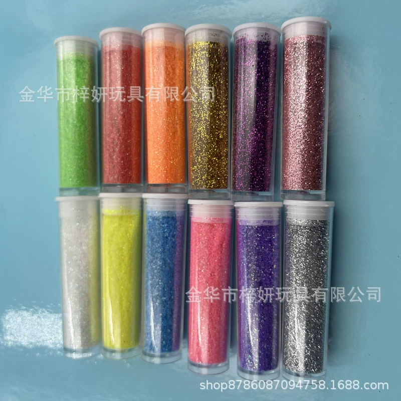 Производитель поставляет 5 г порошка блеска в бутылках с луком и блестками