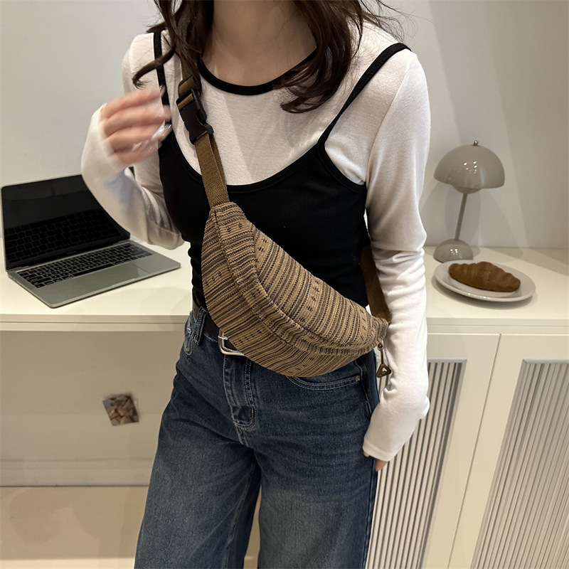 bolsos de chicas japonesas bolsos de pecho impresos bolsos de cintura de chicas suaves bolsos de nicho simple bolsos deportivos universales