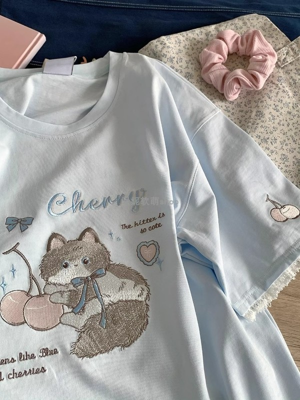 年齢を軽減するかわいい桜猫刺繍半袖Tシャツ女性用2025夏新作ルーズラウンドネックレース万能トップ|undefined