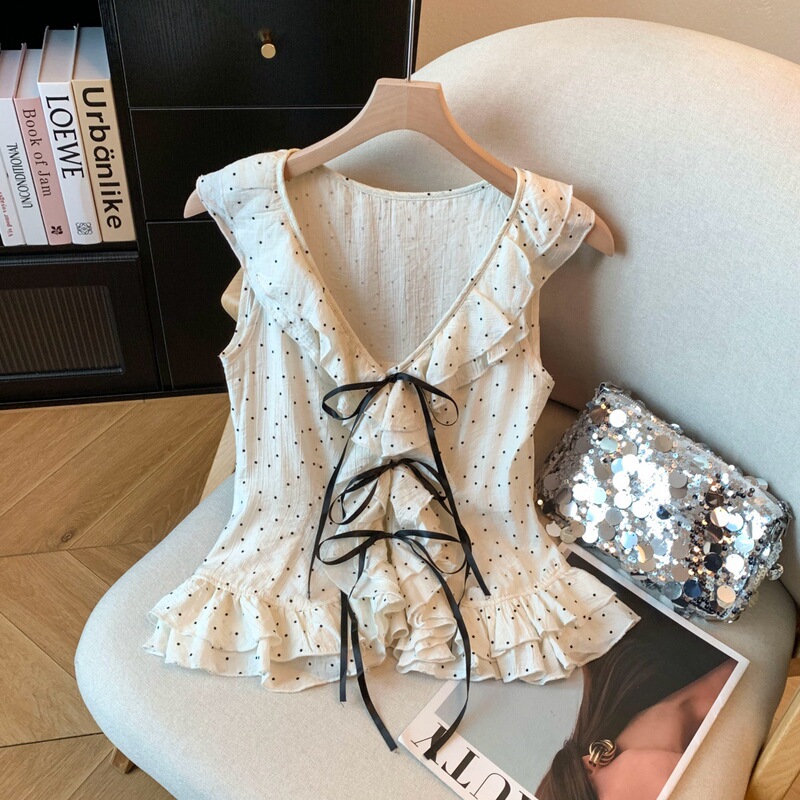Real Shot of French Polka Dot Sleeveless Vest for Women in Summer, Chiffon Slimming Shirt with a Sense of Design, Trendy Top