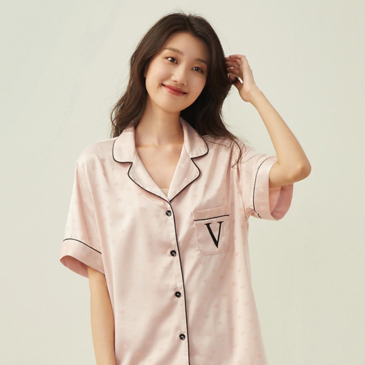 Silk Satin Short-Sleeved Shorts Pajamas, Summer Thin Style Women's High-End Home Wear Set That Can Be Worn Outside