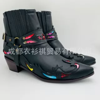 厂家直销低跟尖头烧花绑带男士骑马男靴（彩色）
