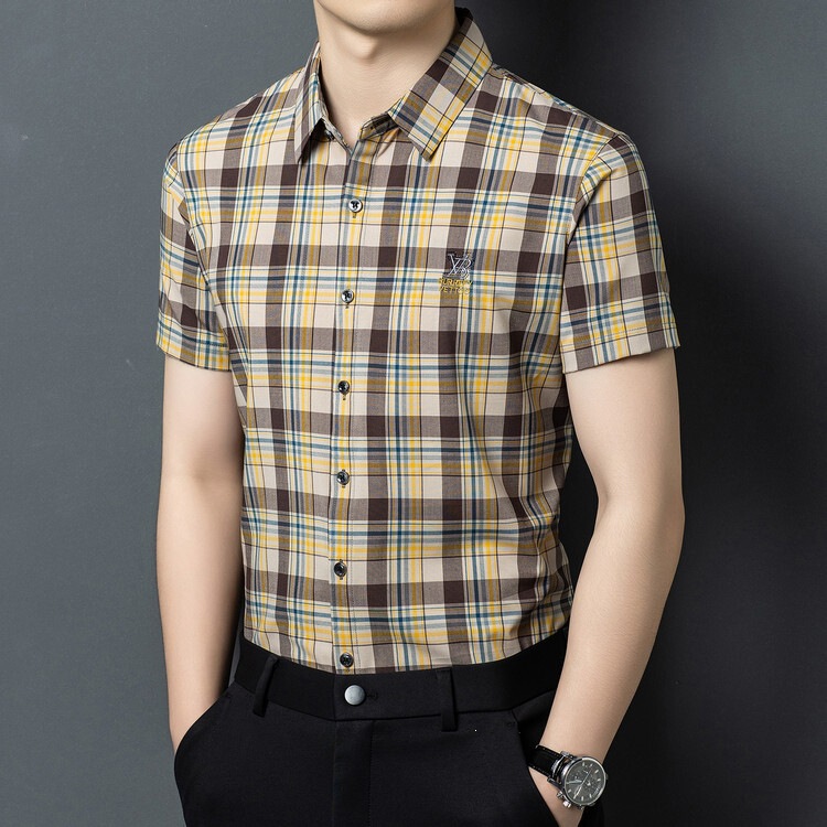 Plaid Short-Sleeved Shirt with Print, New Summer Style, Versatile for Young and Middle-Aged Men, Lapel Business Half-Sleeved Shirt, Trendy and Breathable Plaid Short-Sleeved Shirt with Print, New Summer Style, Versatile for Young and Middle-Aged Men, Lapel Business Half-Sleeved Shirt, Trendy and Breathable