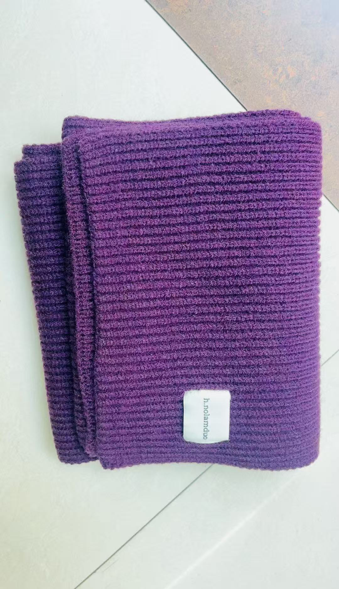 純色のニットのマフラーの女性秋冬の韓国版の学生の毛糸の百合の保温の厚いマフラーのカップルの潮男のカップル