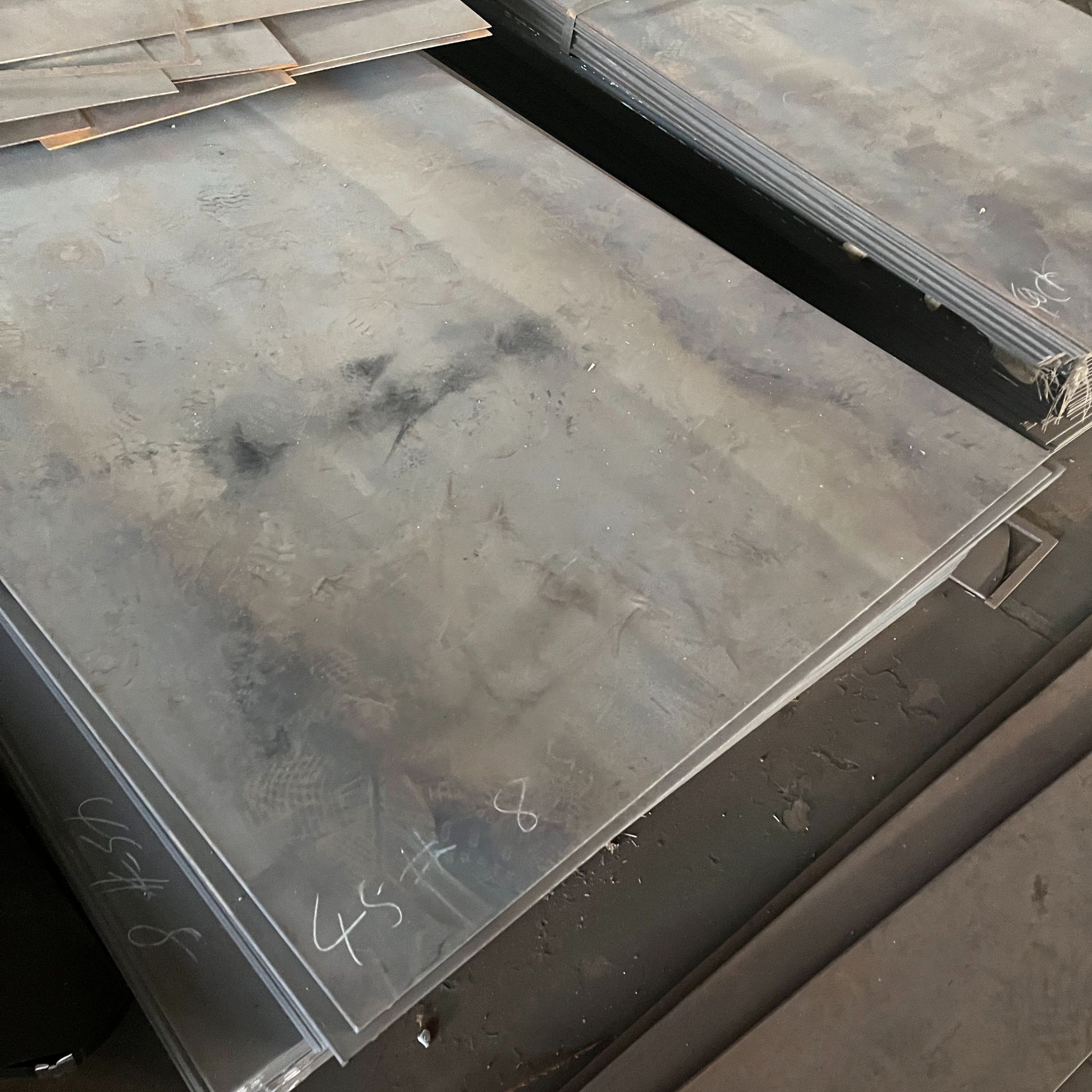 45#合金钢板现货激光切割打孔45号热板剪板低合金板材8mm厚热轧板