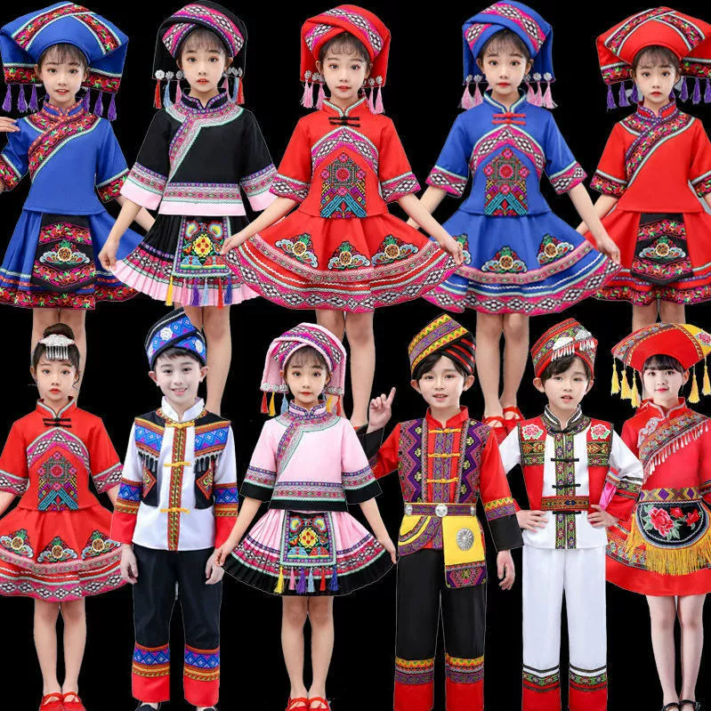 Костюмы для праздника 3 марта этнических групп Гуанси: костюмы для представлений этнических групп Миао, Дун, Туця, И, а также костюмы для праздников этнических меньшинств, в этническом стиле.