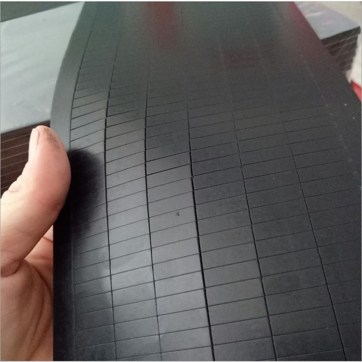 供应橡胶防滑垫片橡胶密封垫片防水橡胶垫片橡胶脚垫耐油防滑耐磨