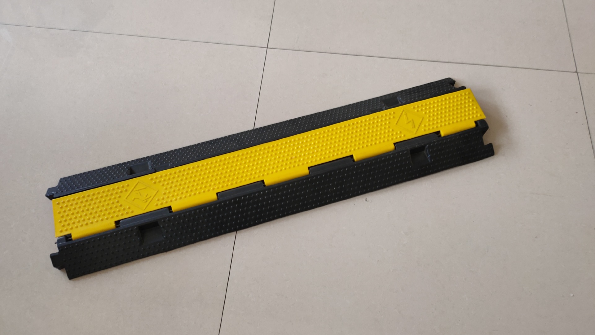 53cb2aebd5848e05d00fe55d5a5d97