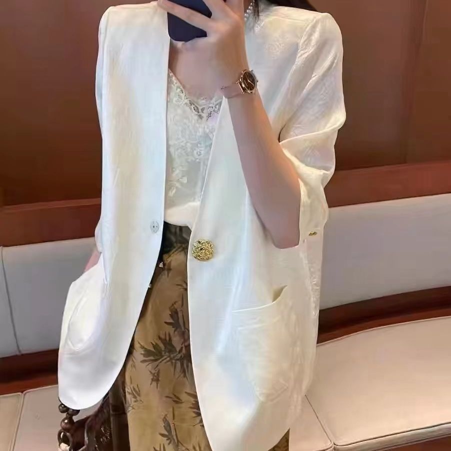 Casual and Fashionable Suit Jacket for Women, 2026 Spring New Style, Age-Reducing Korean Style Loose Suit with a Sense of Design