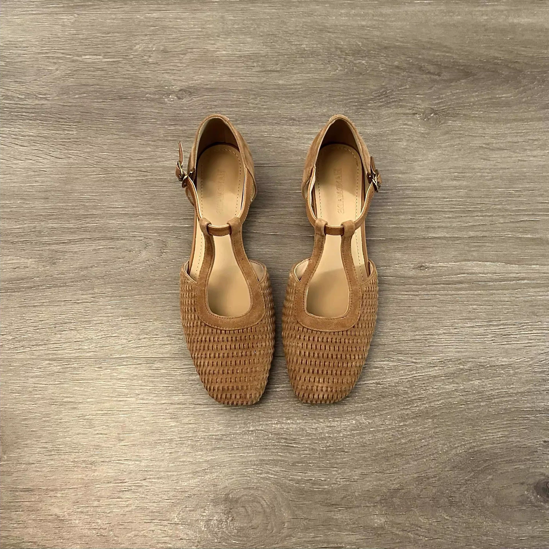 В наличии~Летние новые ретро плетеные сандалии с вырезами для женщин, литературные и универсальные сандалии с толстой подошвой и ажурным носком.