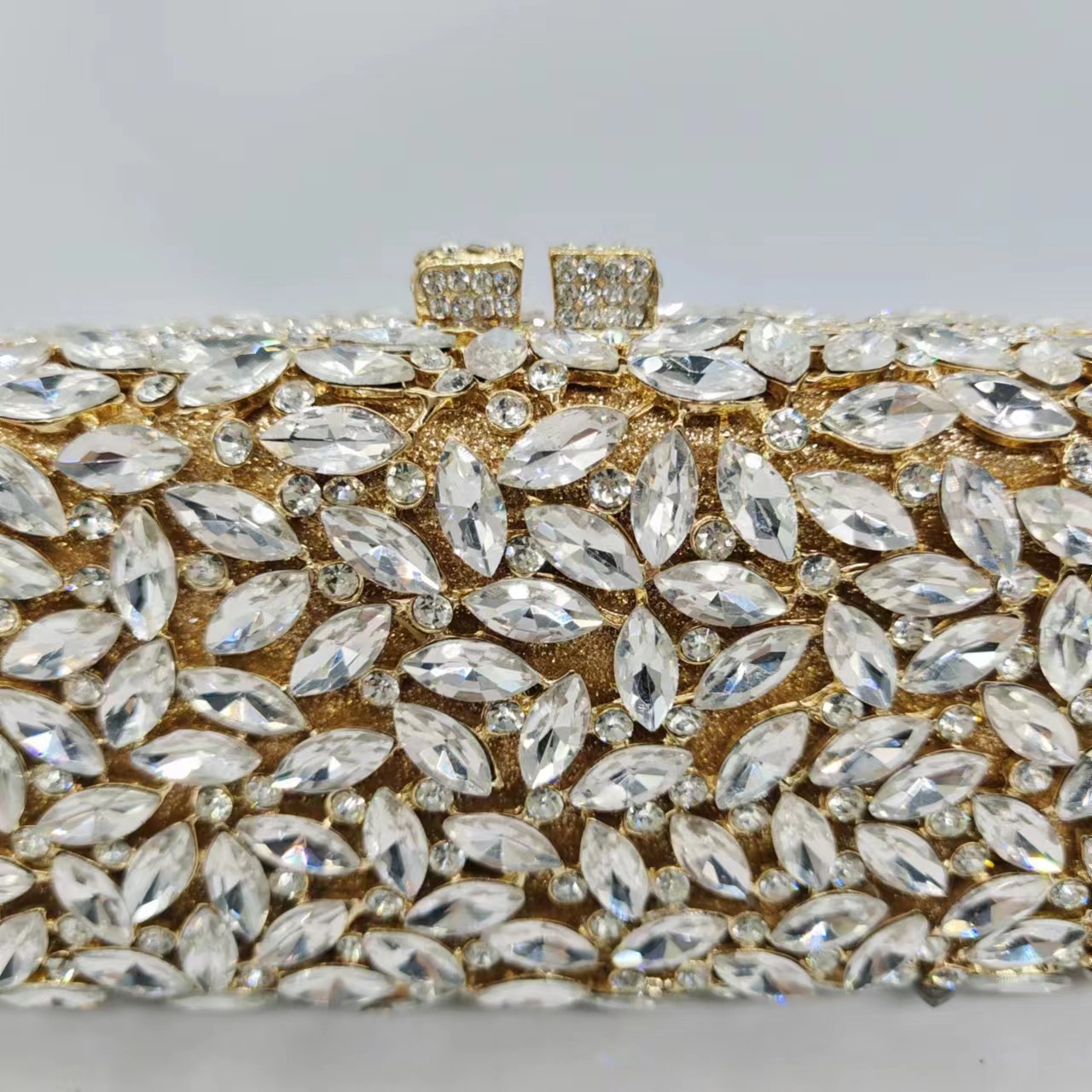 Túi clutch nữ đính kim cương giả dự tiệc dạ hội cao cấp — Màu xanh lá, Màu hồng, Nền vàng kim cương trắng, Xanh bạc chi tiết 1
