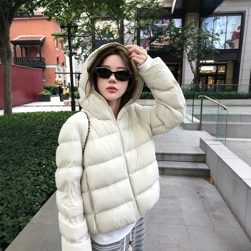 95% white duck down fluffy, age-reducing, warm, hooded, short puff down jacket for petite women, simple and versatile coat 95% white duck down fluffy, age-reducing, warm, hooded, short puff down jacket for petite women, simple and versatile coat