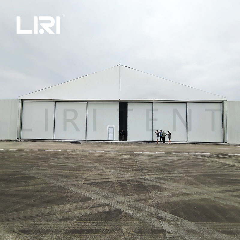 �����ƶ��ɻ����񷿲ִ�������������ͣ������ʱ�������ֱ������