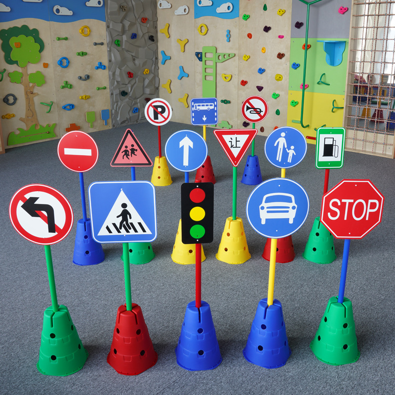 Señales de tráfico de jardín de infantes barricadas barricadas barricadas para niños ciclistas barricadas al aire libre material de juguete de entrenamiento sensorial