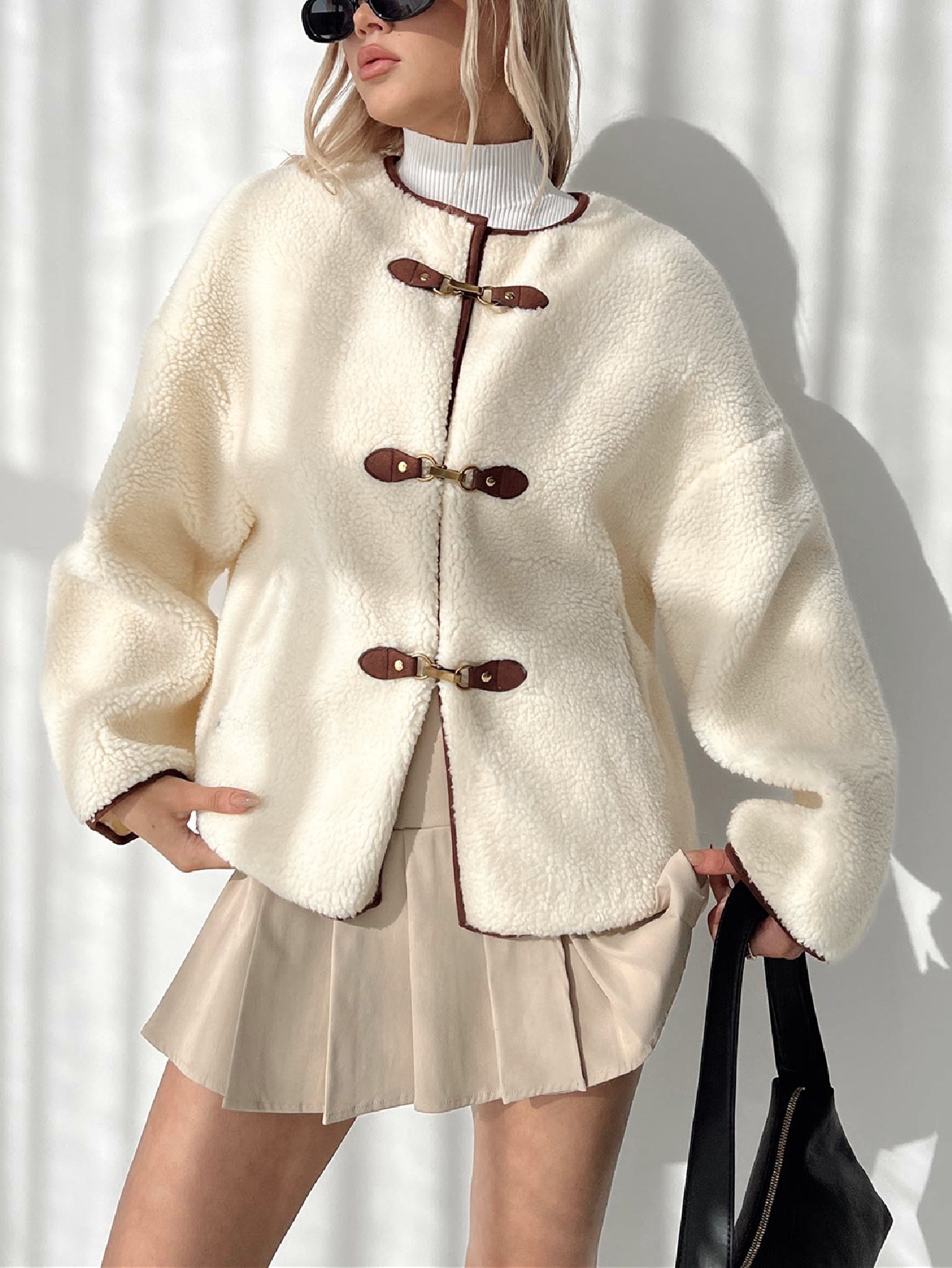Women's Clothing autumn and winter thick plush leather button round neck long sleeve short style fashionable temperament coat_voghion.com