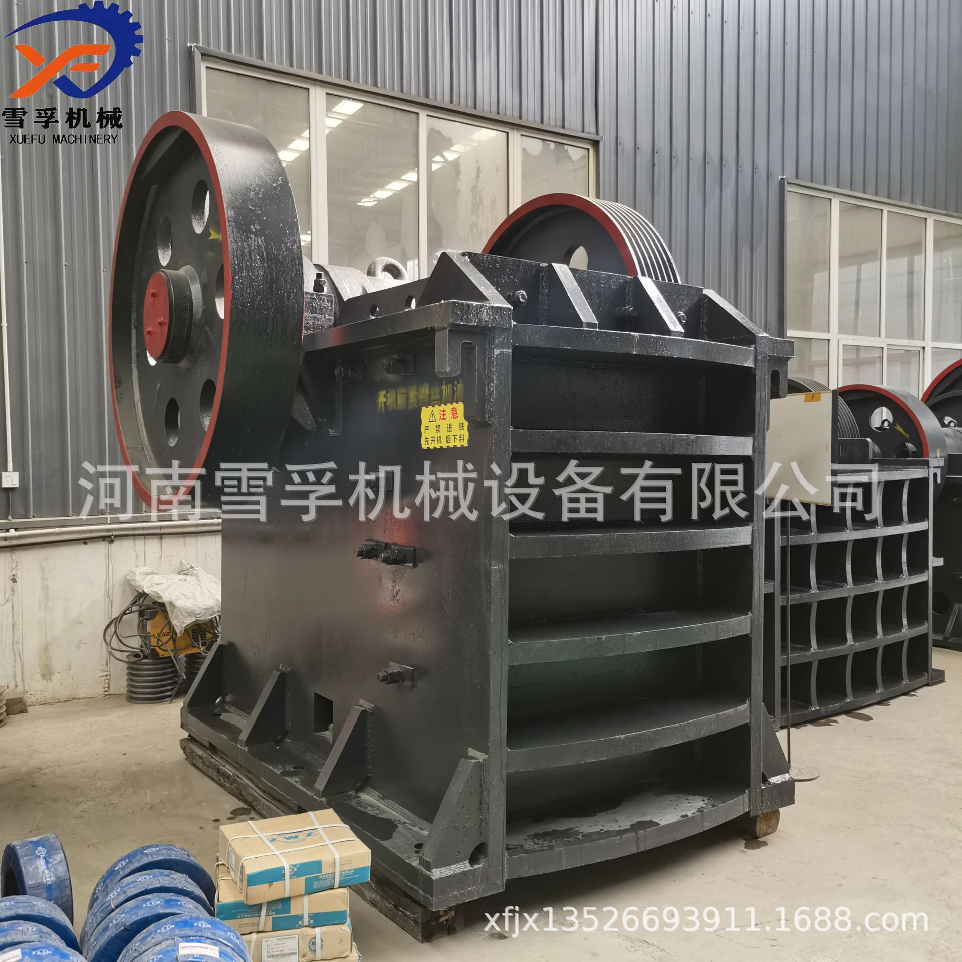 花岗岩青石水泥块鄂破粉碎站 硬岩石铁矿石颚式破碎机 破碎比大