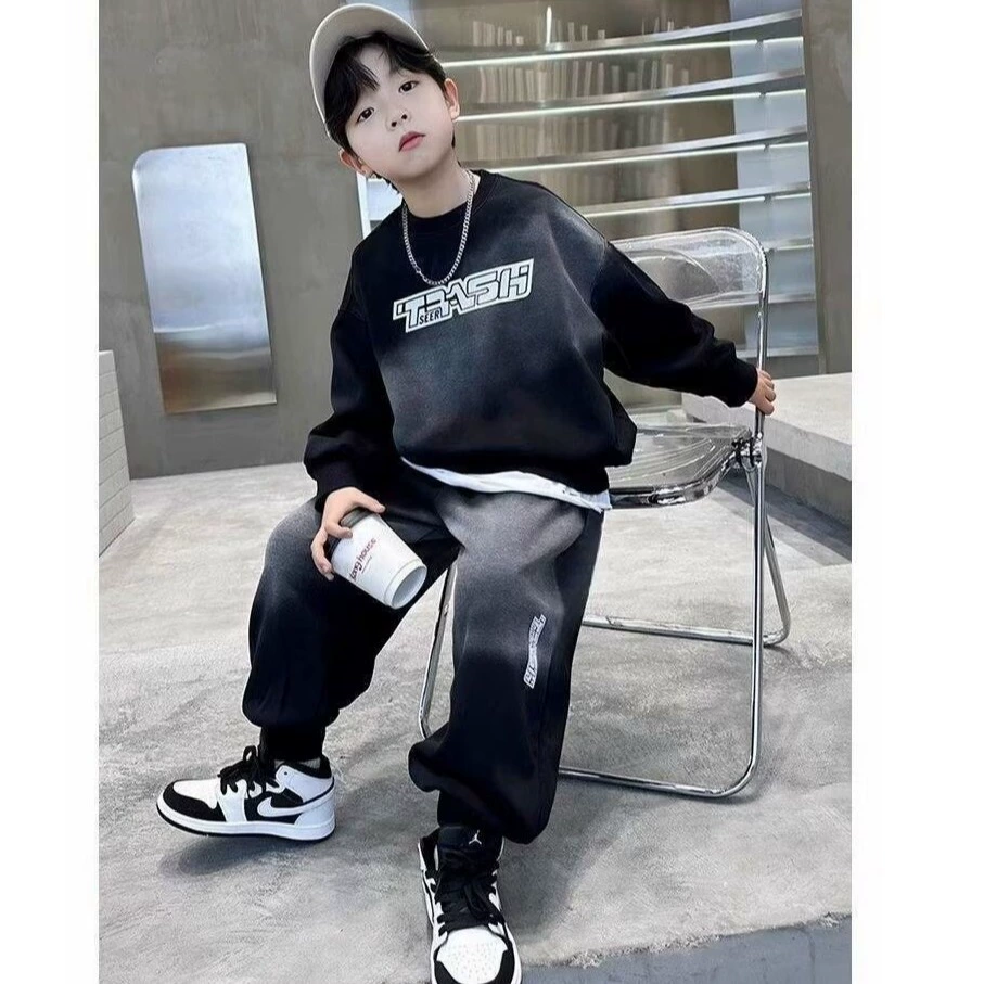 Весенний костюм для мальчиков 2024 новый прилив детская спортивная одежда весной и осенью