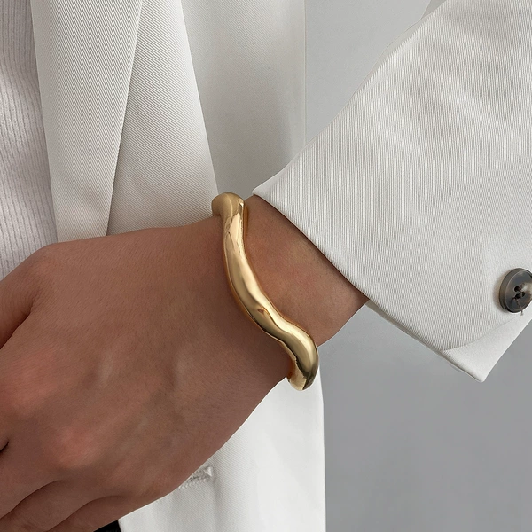 HS1683—3 gold small 7cm