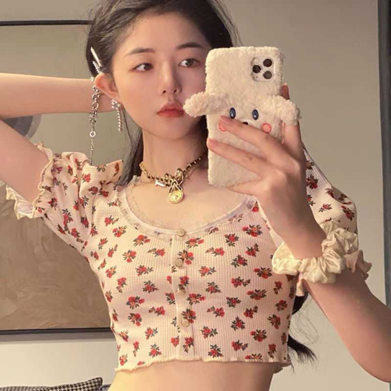 Sports girl hot out of the Street summer sweet cute square collar bubble sleeve retro floral short T-shirt belly button