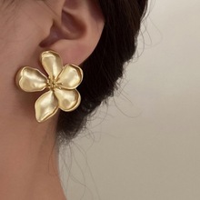 跨境欧美金属风复古立体花朵耳环甜酷夸张大花瓣设计感时尚耳钉