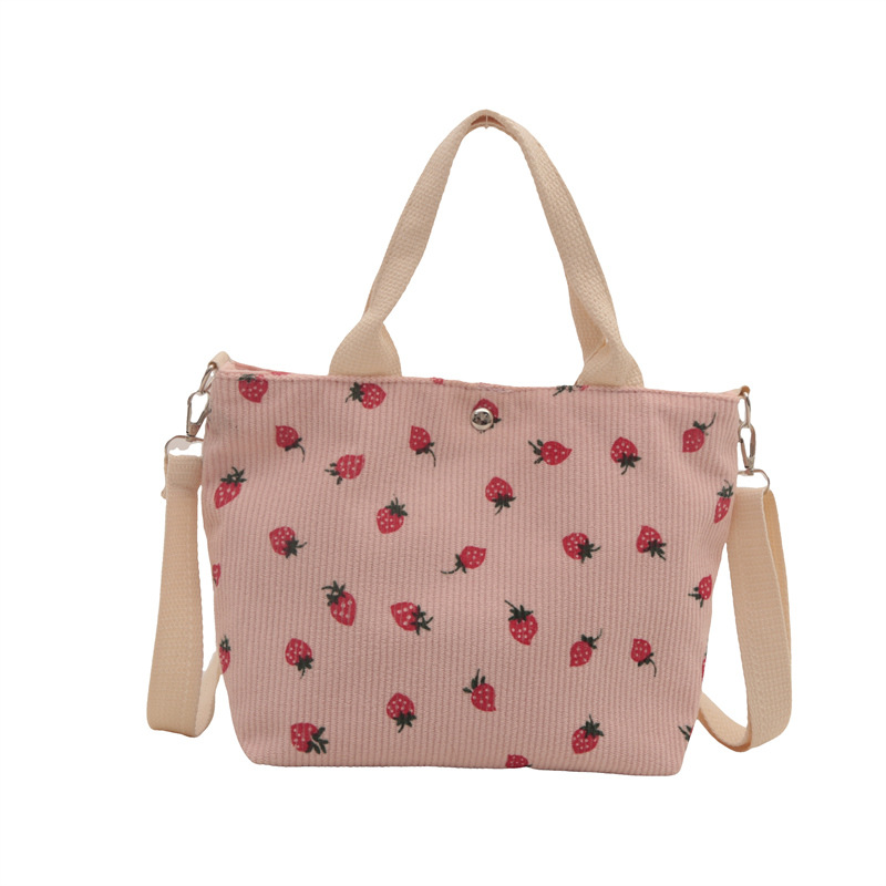 Bolsa de hombro de personalidad casual 2024 verano nuevo estilo de gran capacidad de fresa de lana estilo universitario bolso de mano bolso de mujer