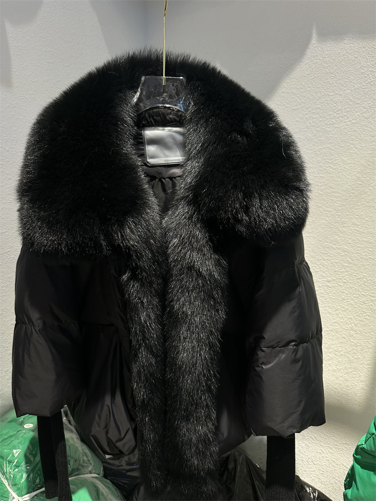 Women's Down Jacket With White Duck Down And Fur Short Coat_voghion.com