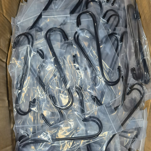 Cross-border black blue S-type brake cylinder hook, brake disc brake maintenance hook, brake caliper hook with cap