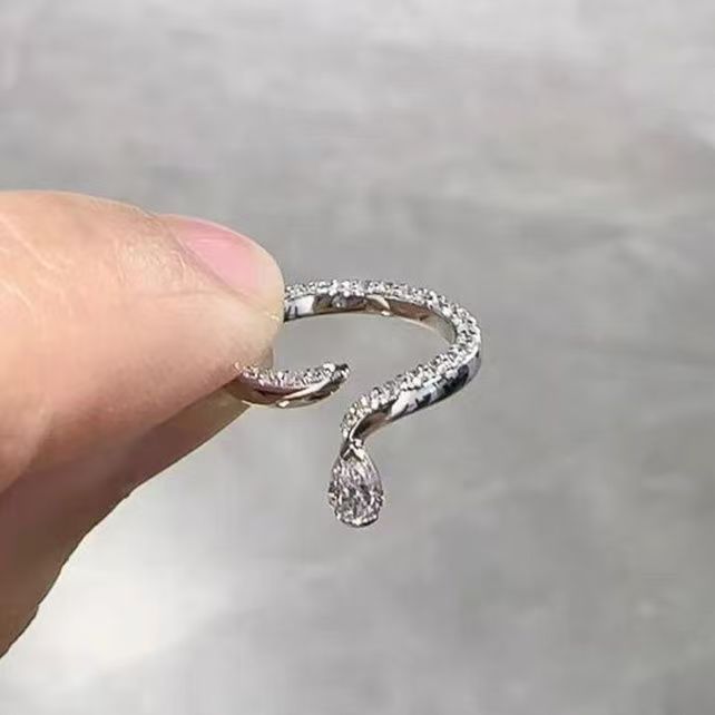 Neuer, exquisiter, funkelnder Diamantring in Tropfenform für Damen – modisch, leicht, einzigartig und hochwertig._voghion.com
