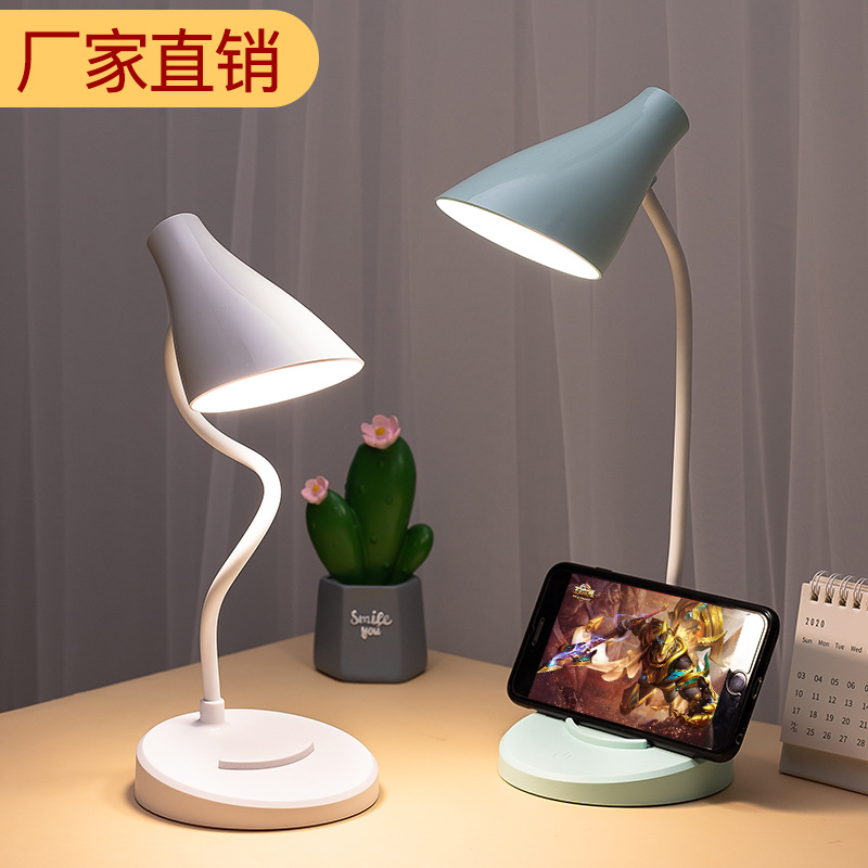 LED電気スタンドは目の3段階の調光USB充電プラグと電気を保護します。