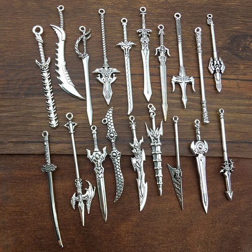 A single sword alloy pendant accessory decorative accessory, retro DIY sword accessory, long sword accessory, keychain