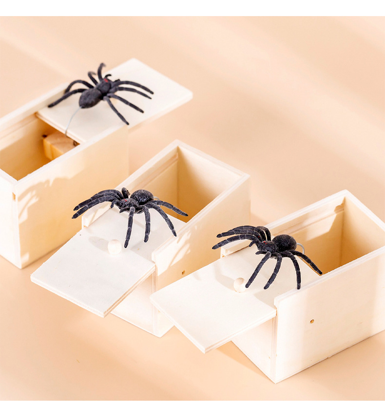 吓一跳恶搞蜘蛛盒_08.jpg
