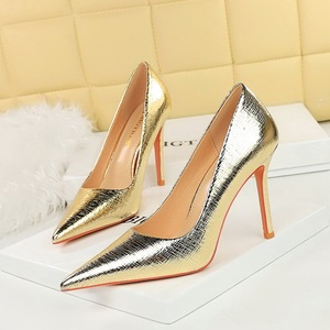 3391-7 European and American style retro banquet high heels, thin heels, shallow mouth, pointed metal feeling, super hig