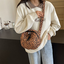 �羳�¿�y������Ӱ�Ů�r�г�б����\���ذ�С���OӋ���e����