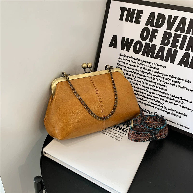 Shoulder bag, universal chain one‑shoulder, Korean style 2023, compact chic